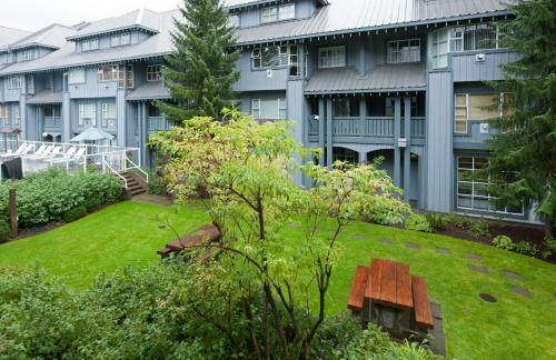 Aparthotel Glacier Lodge By Whistler Accommodation