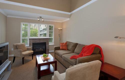 Aparthotel Glacier Lodge By Whistler Accommodation