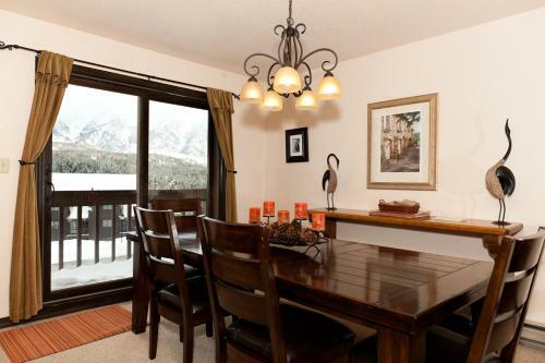 Cascade Village 131 Apartment