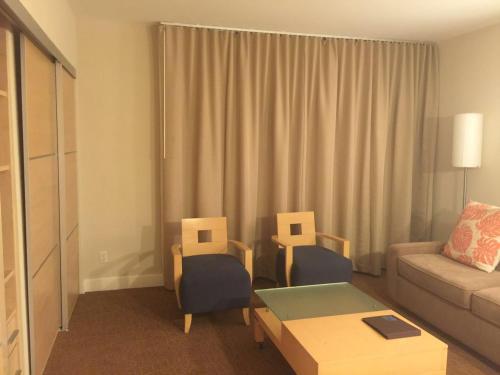 Sunny Isles Beach Marenas Apartment