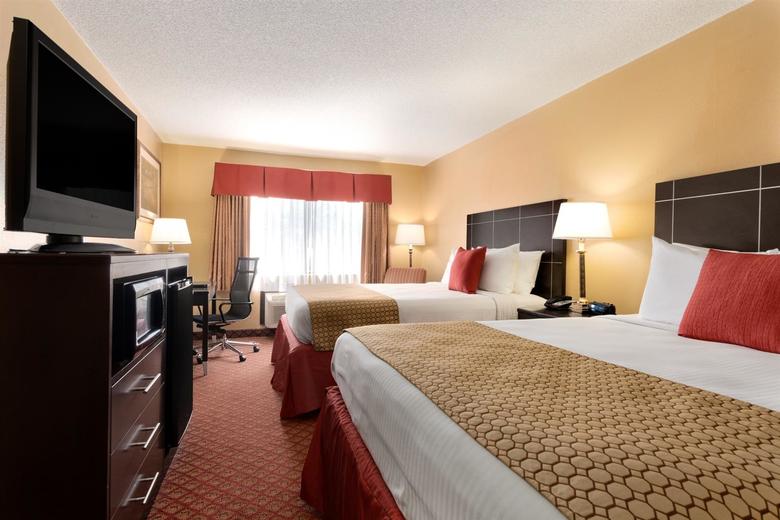 Hotel Best Western Plus Broadway Inn & Suites