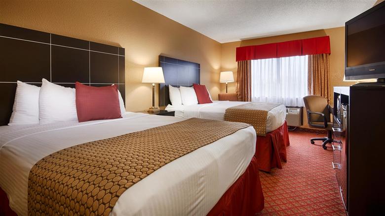 Hotel Best Western Plus Broadway Inn & Suites