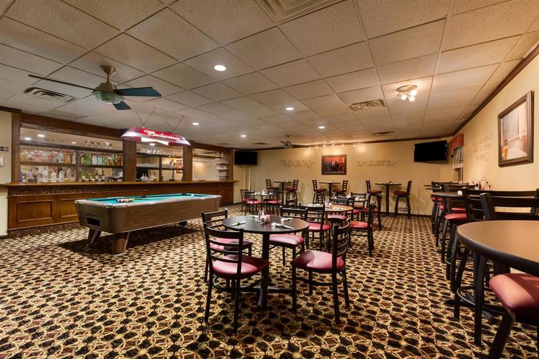 Hotel Best Western Plus Broadway Inn & Suites