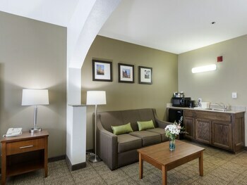Hotel Comfort Inn & Suites