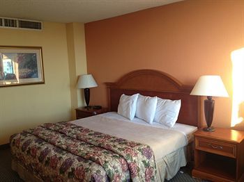 Dfw Airport Hotel & Conference Center