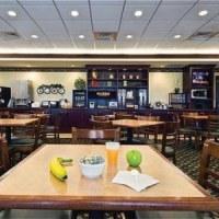 Hotel Country Inns & Suites