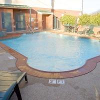Hotel Country Inns & Suites