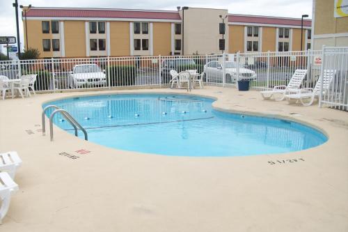 Hotel Rodeway Inn & Suites Jacksonville