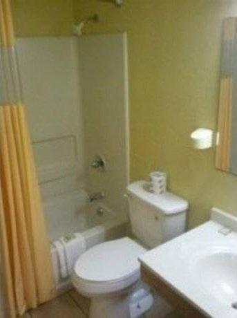 Hotel Rodeway Inn & Suites Jacksonville
