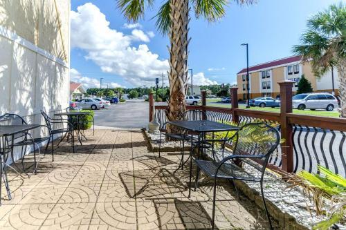 Hotel Rodeway Inn & Suites Jacksonville