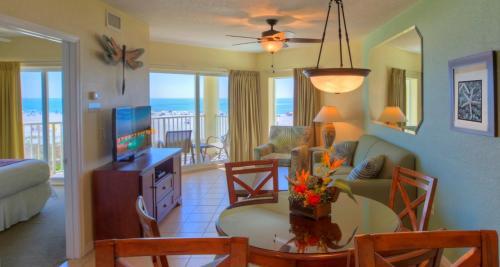 Aparthotel Sunset Vistas Two Bedroom Beachfront Suites