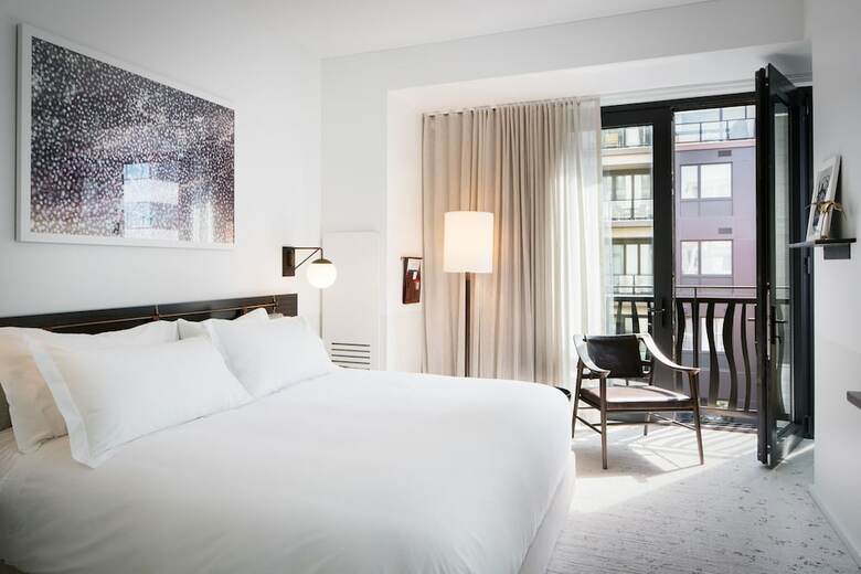 Halcyon - A Hotel In Cherry Creek