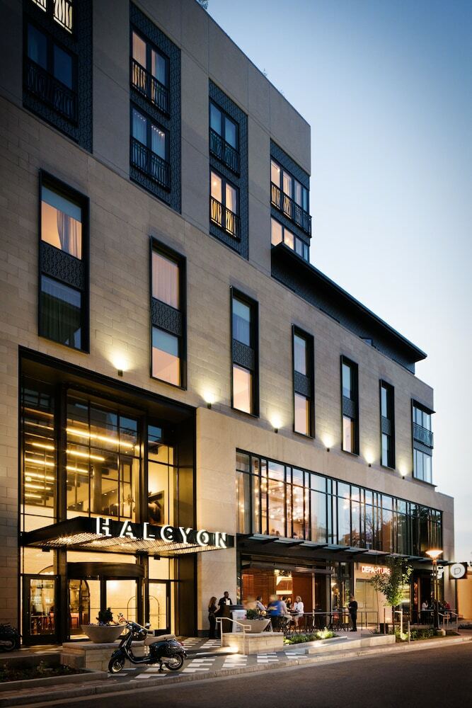 Halcyon - A Hotel In Cherry Creek
