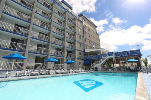 Hotel Adventurer Oceanfront Inn