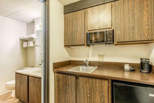 Value Inn Motel Kenosha-bristol