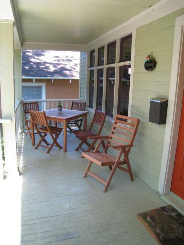 Posada Bluebird Guesthouse