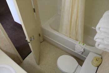Inlet Tower Hotel And Suites