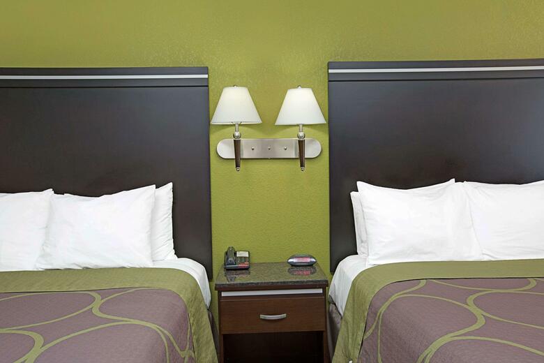 Hotel Super 8 Lax Inglewood