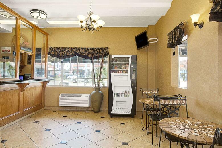 Hotel Super 8 Lax Inglewood