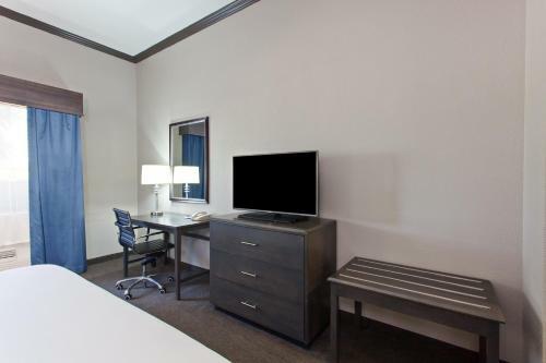 Hotel Holiday Inn Express & Suites Wharton