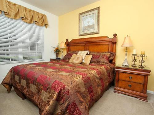Villa 7744 Comrow Windsor Hills