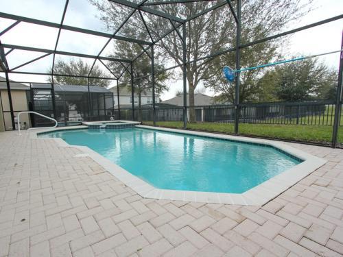 Villa 7744 Comrow Windsor Hills
