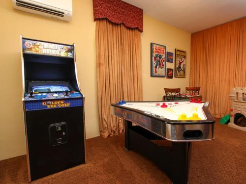 Villa 7744 Comrow Windsor Hills