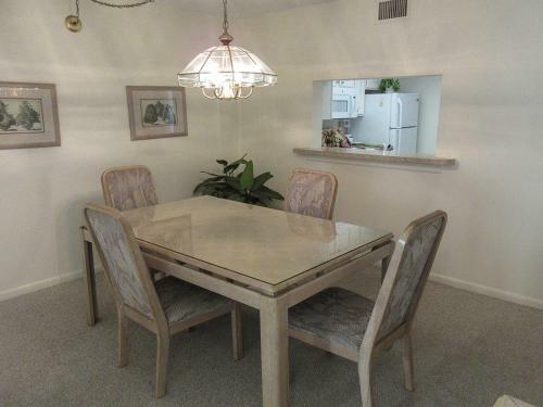 Sandarac #410b Apartment