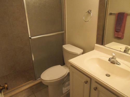 Sandarac #410b Apartment
