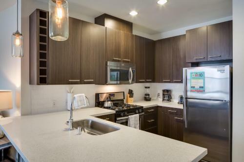 G Street Apartment By Stay Alfred