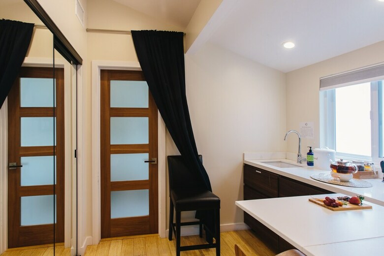 Bed & Breakfast Inn At Moonlight Beach