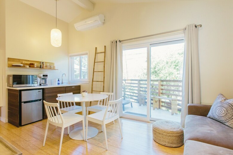 Bed & Breakfast Inn At Moonlight Beach
