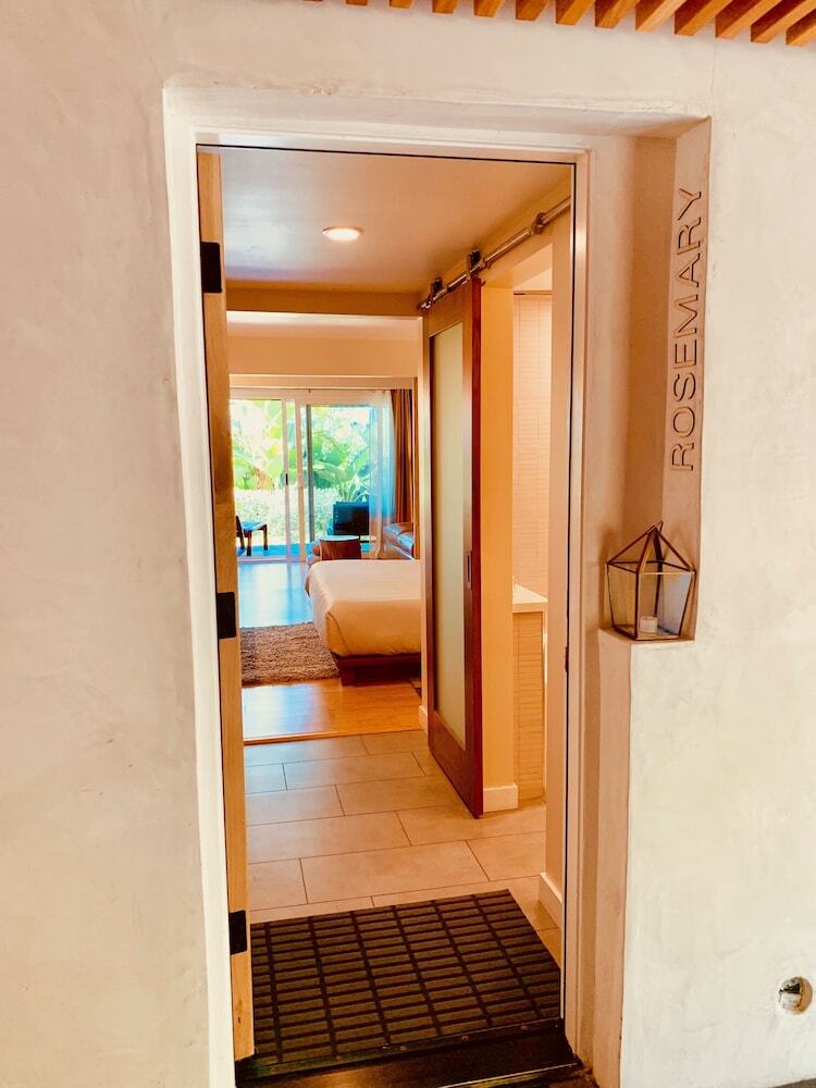 Bed & Breakfast Inn At Moonlight Beach