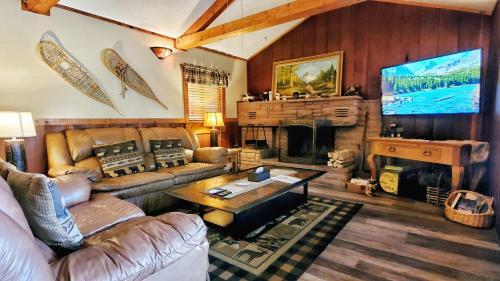 Posada Inn On Fall River
