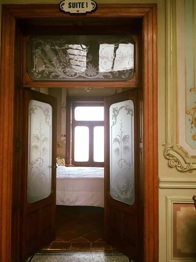Albergue Leonora Hostal