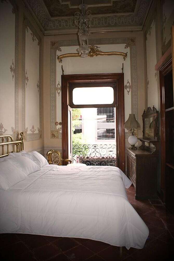 Albergue Leonora Hostal