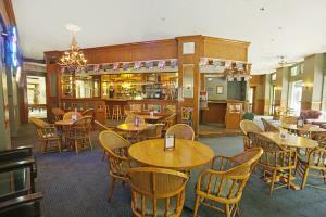 Crockett Hotel
