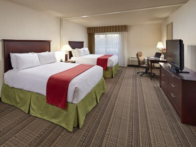 Holiday Inn Hotel & Suites Santa Maria