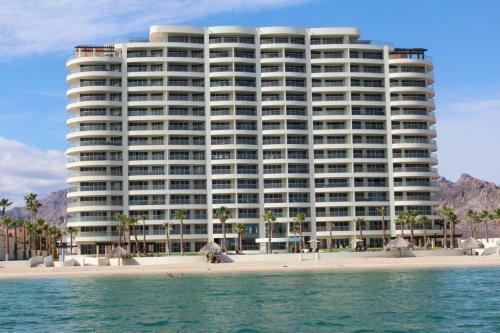Condo Playa Blanca 703 Apartment