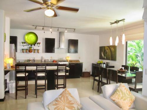 Apartamento Via Tendenza- Condo For 4