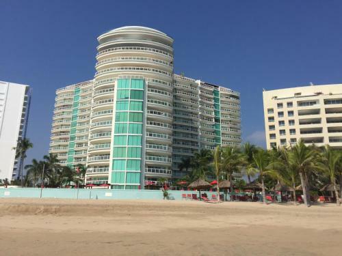 Apartamento Bay View Grand Marina 1605 Sur