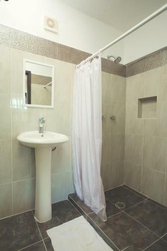 Hostelito Chetumal Hotel + Hostal