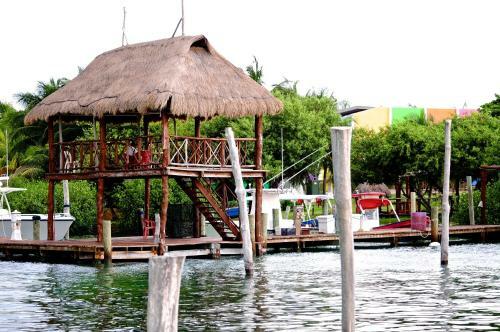 Marina Paraiso Hotel