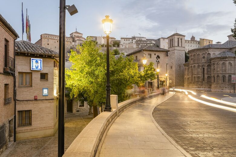 Hostal Puerta Bisagra