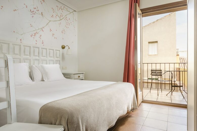 Hostal Puerta Bisagra
