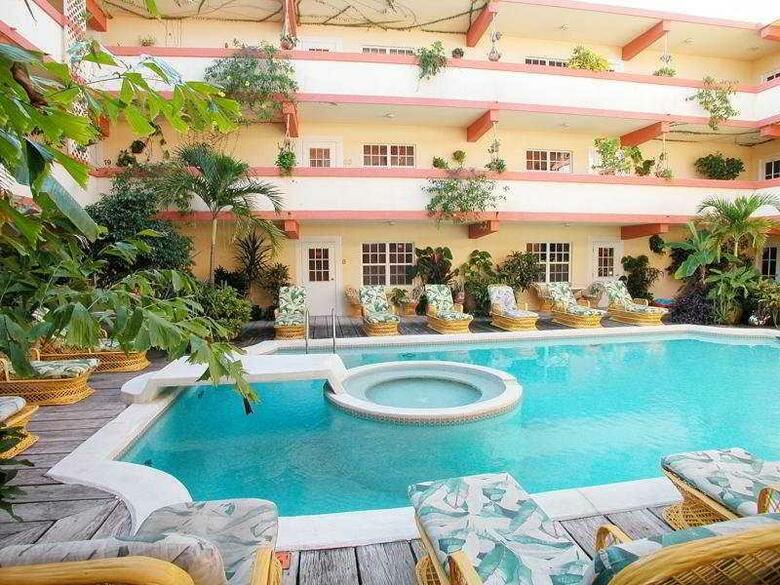 Hotel Banana Beach Resort