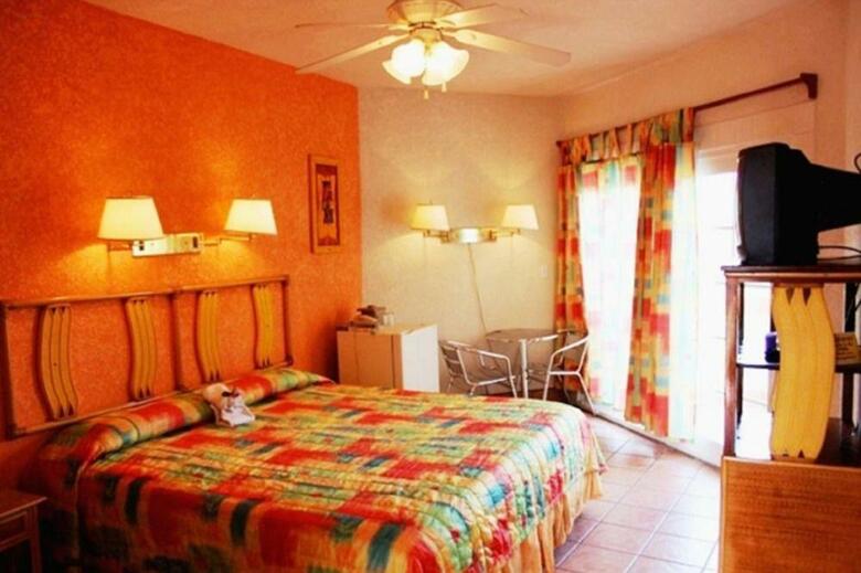 Hotel Banana Beach Resort