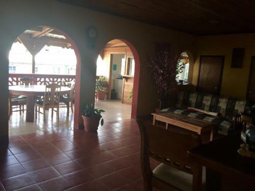 Hostal Tia Maria Guesthouse