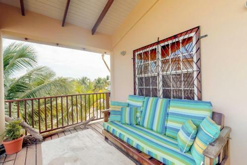 Mirasol Villa