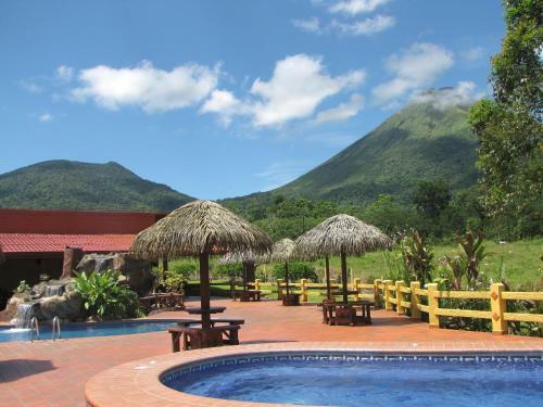 Hotel La Pradera Del Arenal